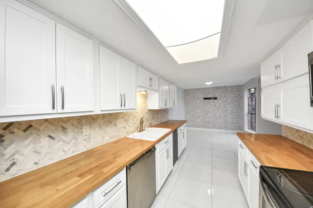 $2,100 | 14365 Lost Meadow Lane, Houston, TX 77079