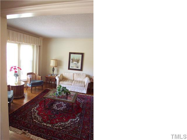 5610 Red Coach Road Durham, NC 27712 - Photo 5 of 16 Living Room