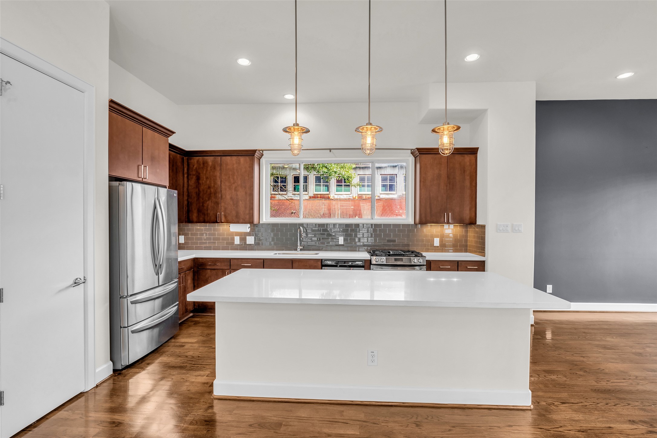 1513 Spring Street, Unit A Houston, TX 77007 - Photo 7 of 28 Gallery Image 7