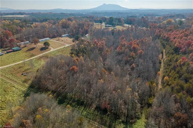 $25,000 | 1207 Alleghany Lane, Pilot Mountain, NC 27041