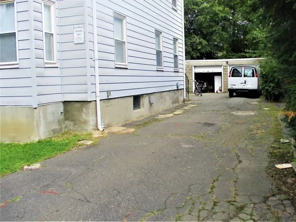 $2,500 | 55 Sydney Street, Unit 2, Somerville, MA 02145