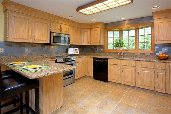 166 Main Street Hanover, MA 02339 - Photo 3 of 19 Gallery Image 3