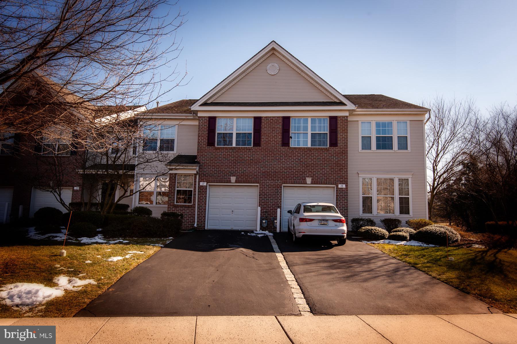 17 Simons Way Huntingdon Valley, PA 19006 - Photo 1 of 30 Gallery Image 1