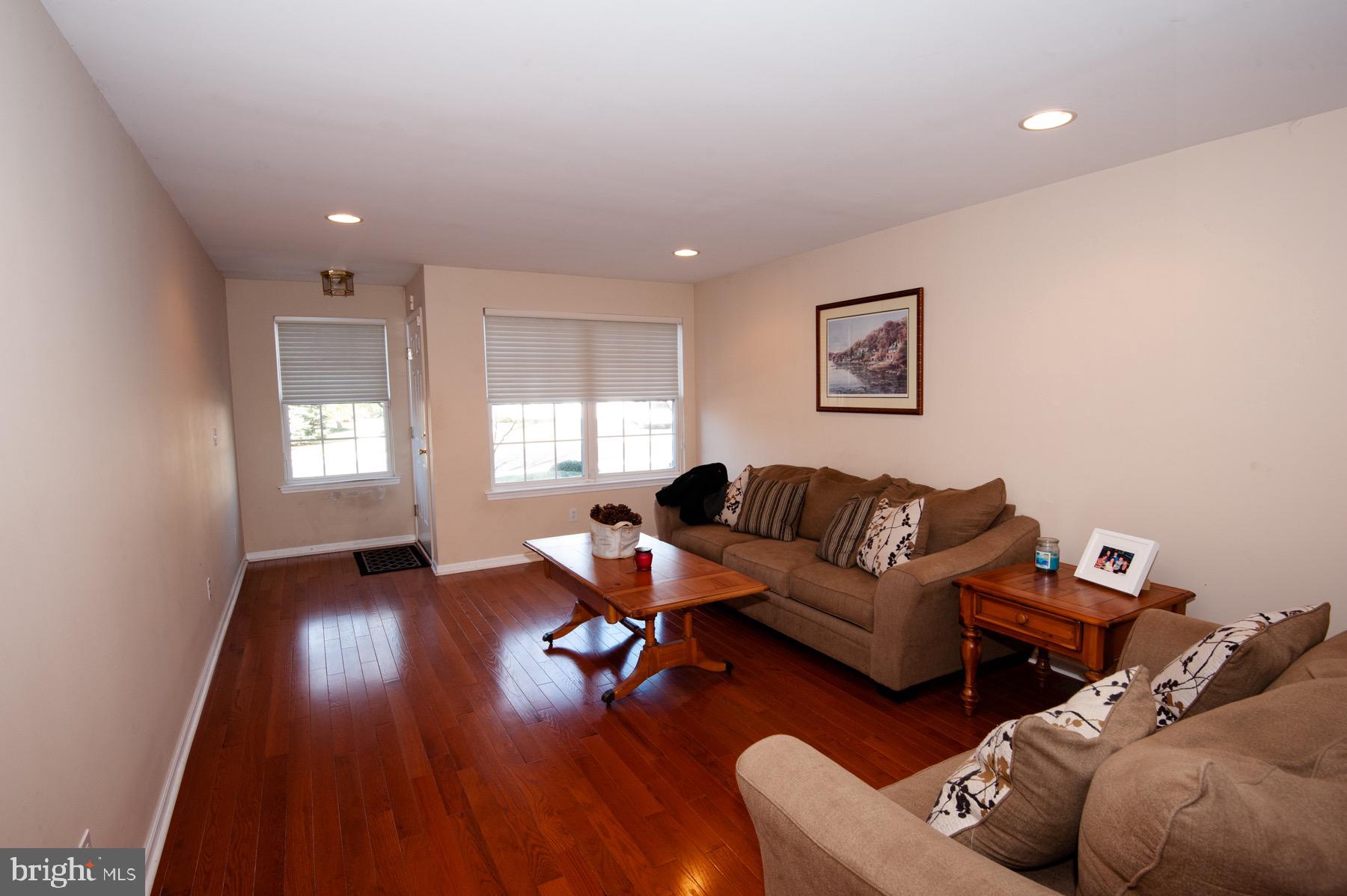 17 Simons Way Huntingdon Valley, PA 19006 - Photo 12 of 30 Gallery Image 12