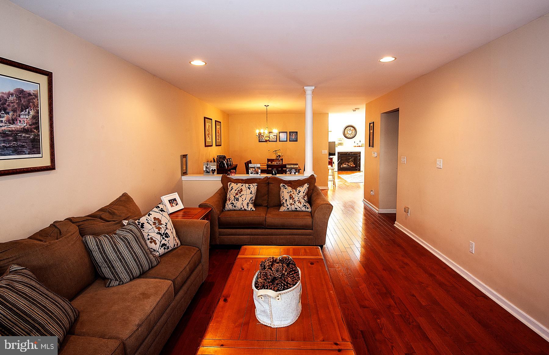 17 Simons Way Huntingdon Valley, PA 19006 - Photo 13 of 30 Gallery Image 13