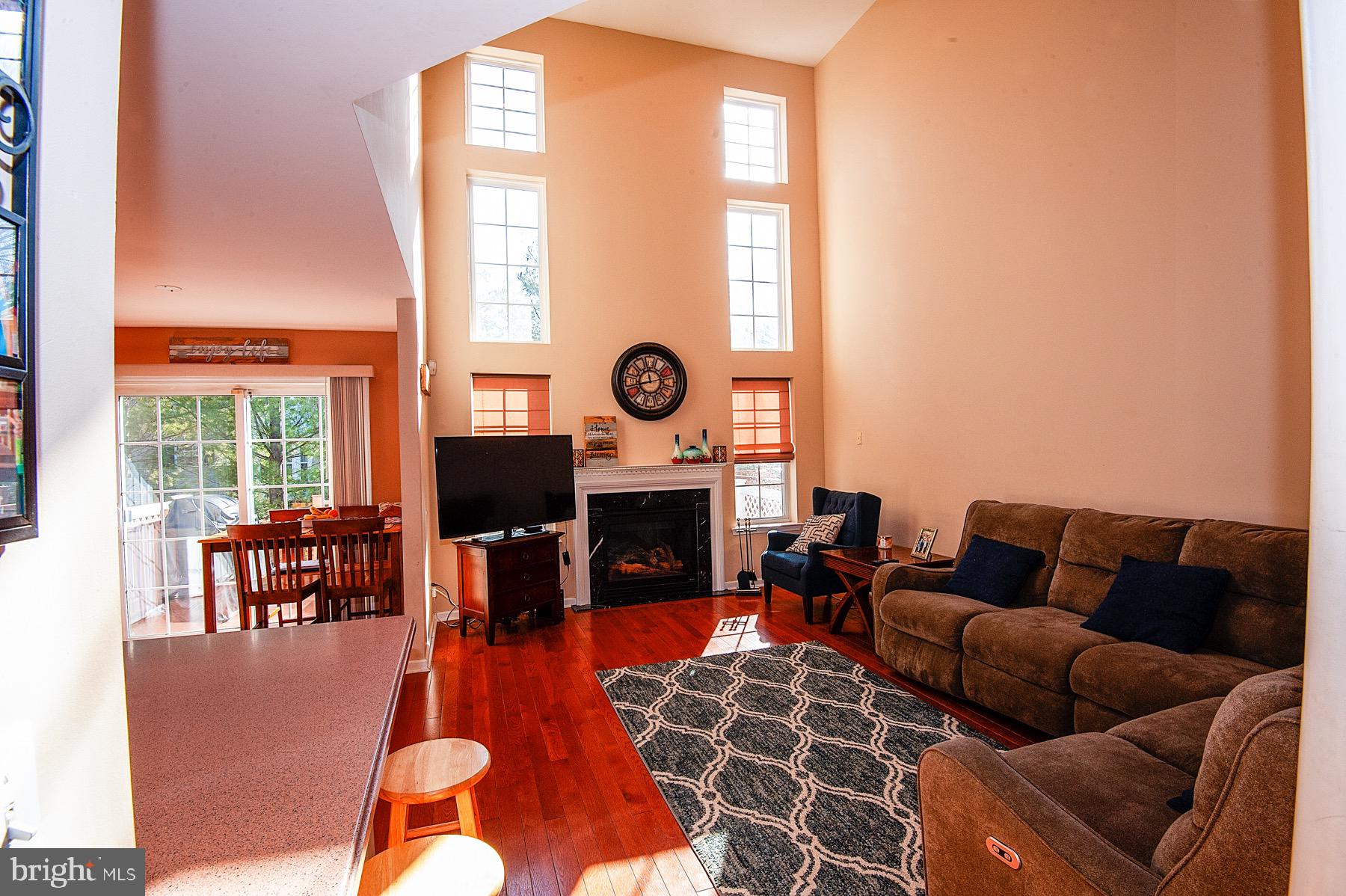 17 Simons Way Huntingdon Valley, PA 19006 - Photo 3 of 30 Gallery Image 3