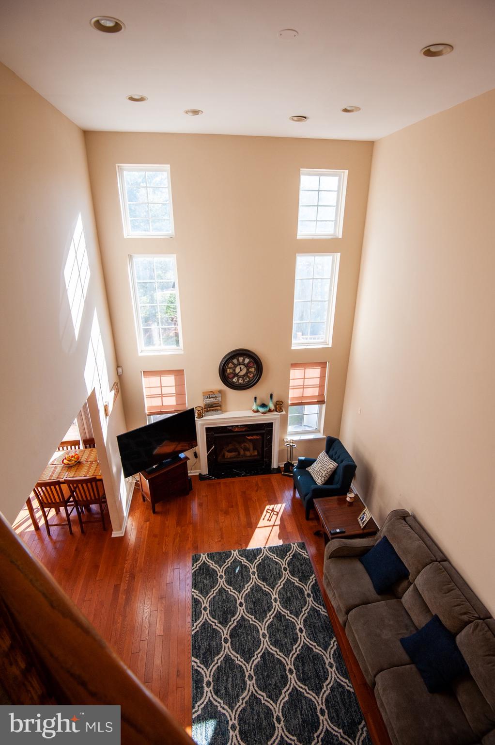 17 Simons Way Huntingdon Valley, PA 19006 - Photo 4 of 30 Gallery Image 4