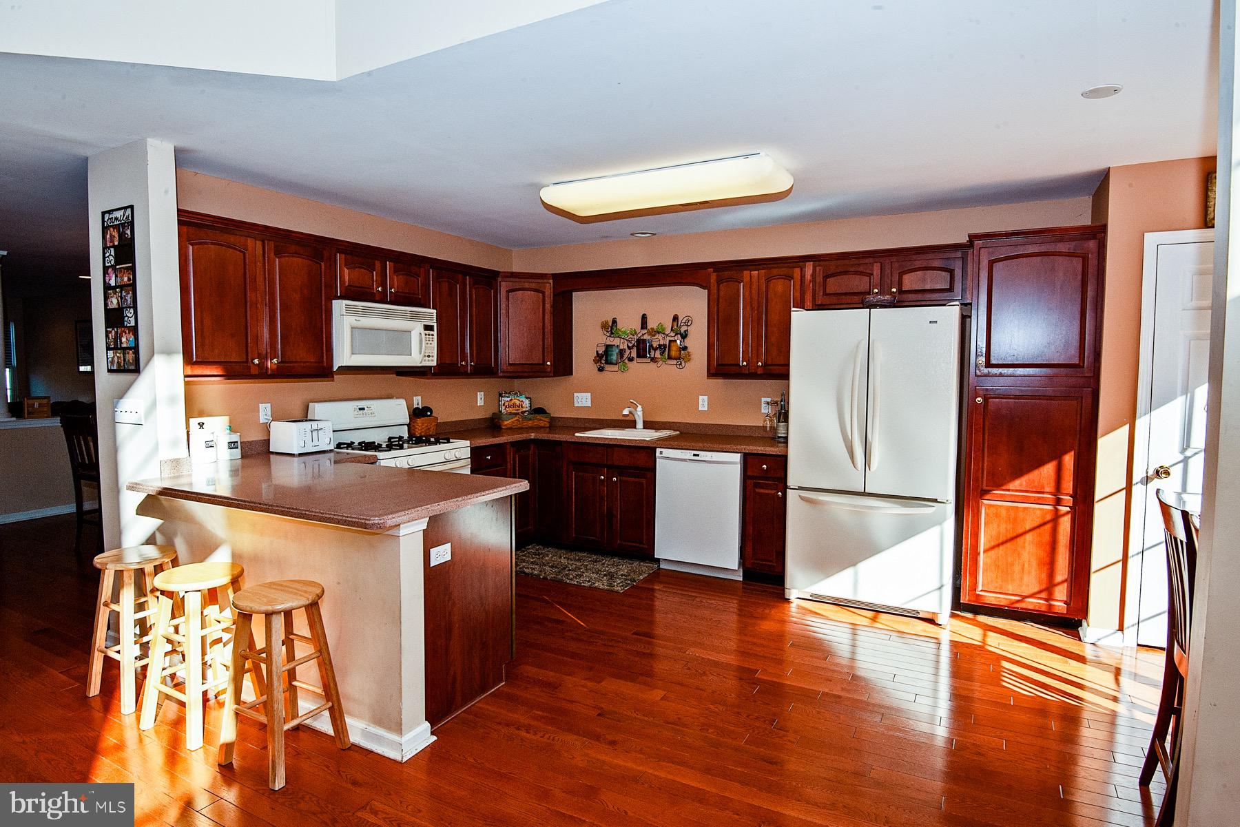 17 Simons Way Huntingdon Valley, PA 19006 - Photo 6 of 30 Gallery Image 6
