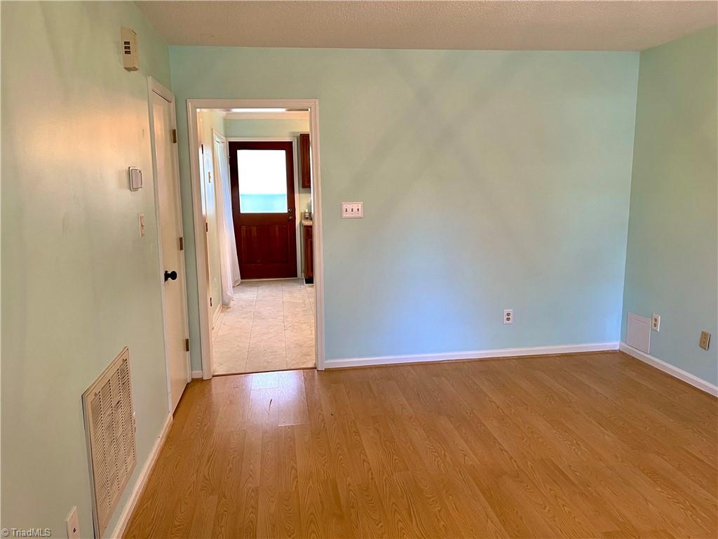 381 James Court High Point, NC 27265 - Photo 8 of 33