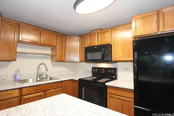 $2,500 | 98-360 Koauka Loop, Unit 217, Aiea, HI 96701