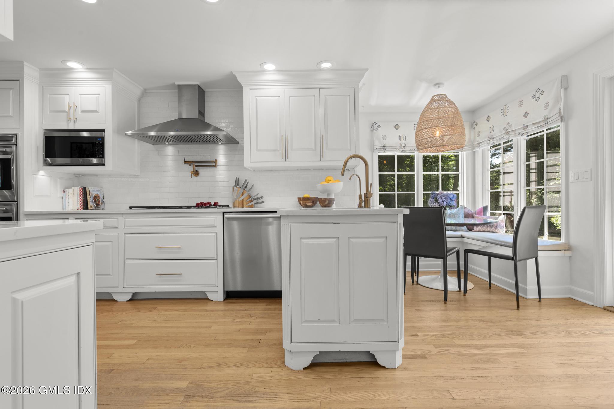 35 Welwyn Road Riverside, CT 06878 - Photo 8 of 31 Kitchen 2