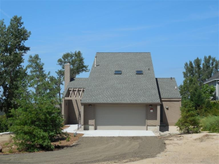 376 Ridgeway Street St. Joseph, MI 49085 - Photo 2 of 18 Additional Photo