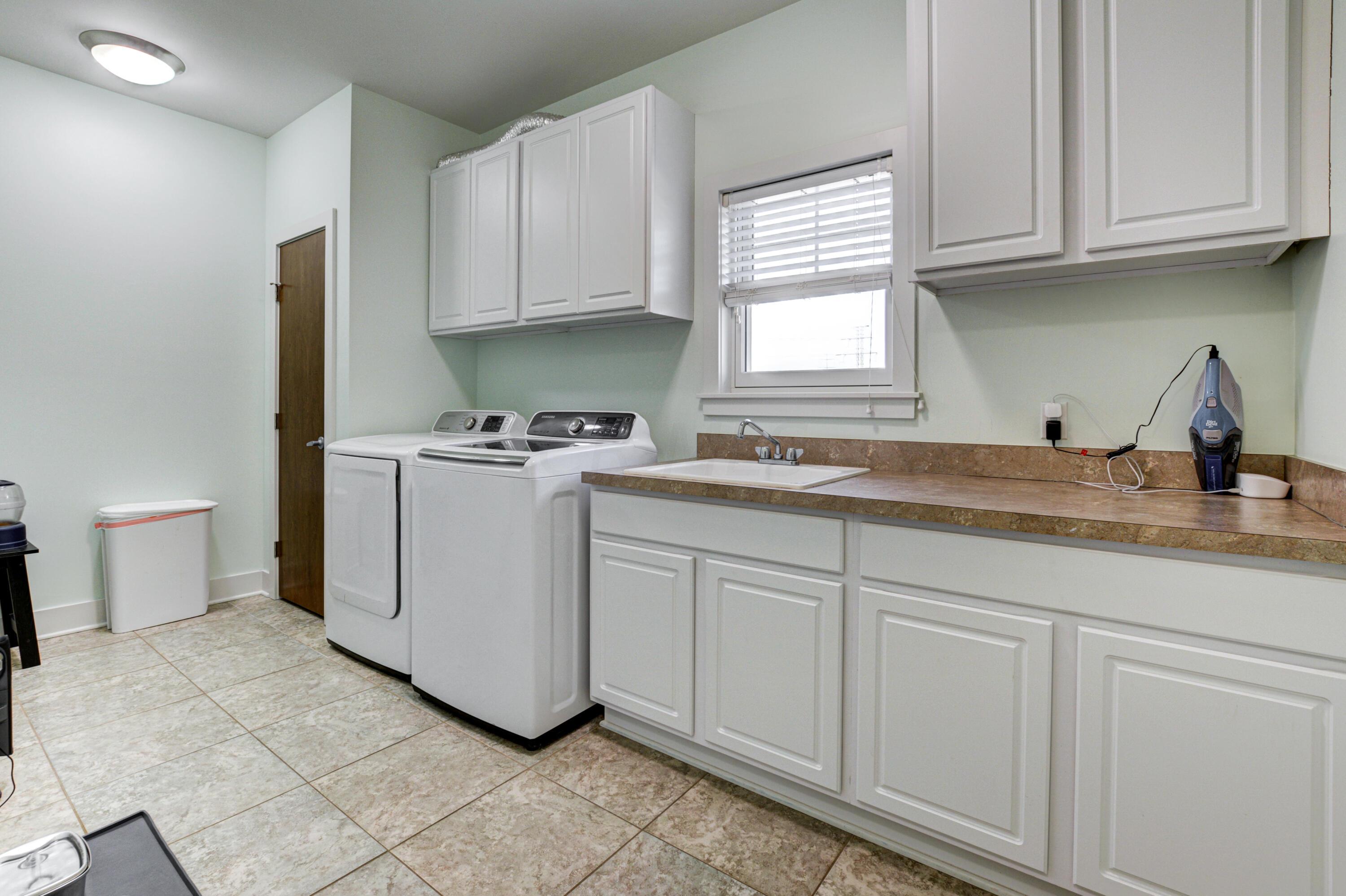 12800 Trenton Road Galena, OH 43021 - Photo 35 of 49 First Floor Laundry