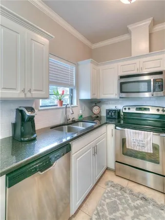 $175,000 | 3100 Fairfield Avenue, Unit 4D, Shreveport, LA 71104