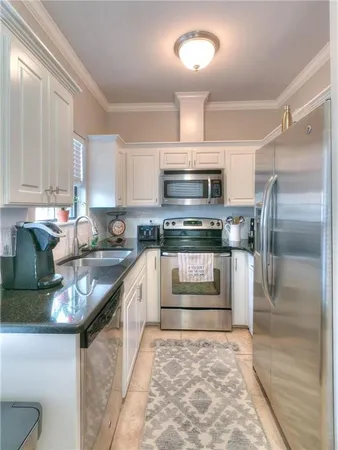 $175,000 | 3100 Fairfield Avenue, Unit 4D, Shreveport, LA 71104