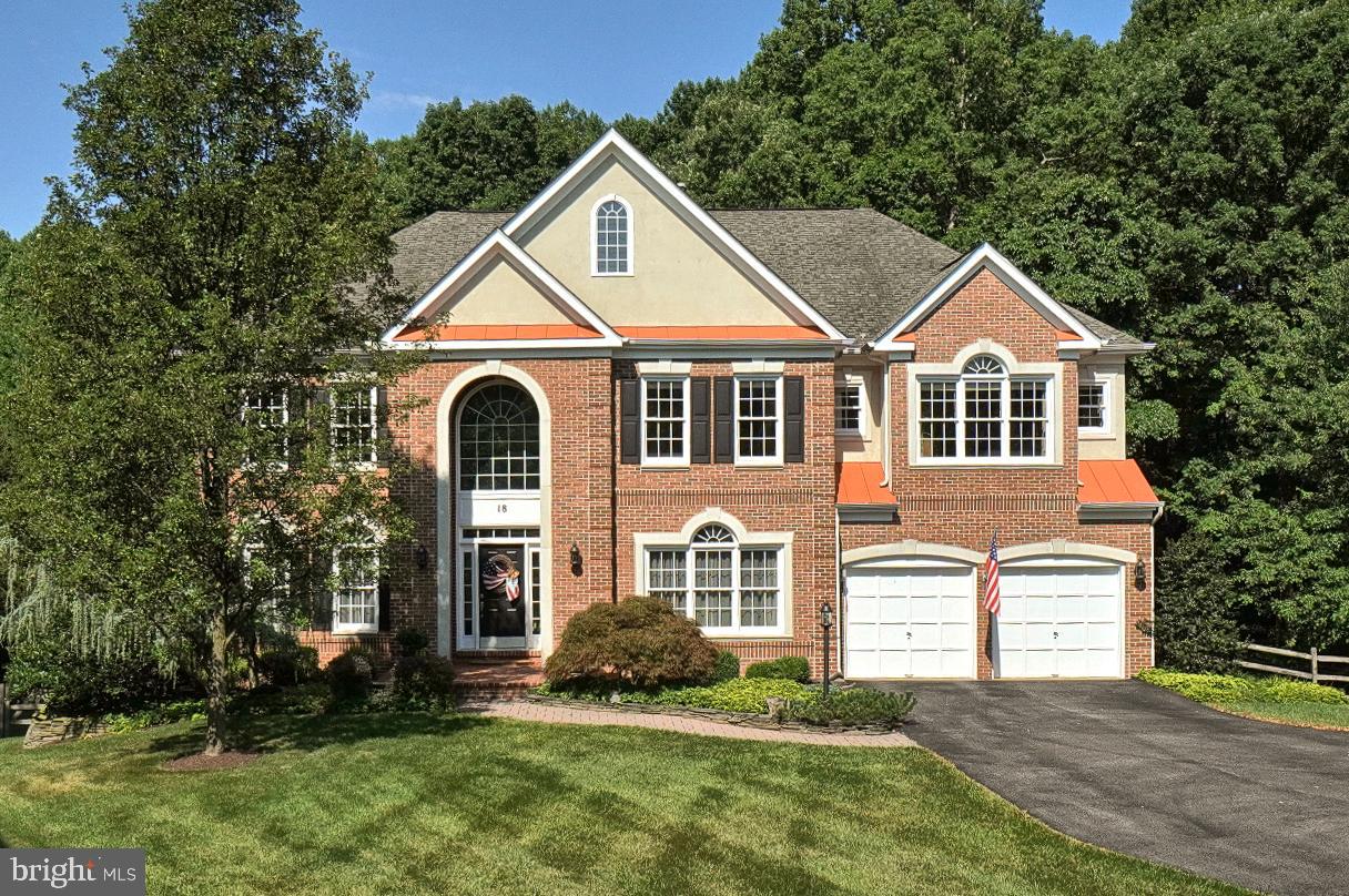 18 Hackett Court Poolesville, MD 20837 - Photo 2 of 82 Incredible colonial curb appeal on almost one acre