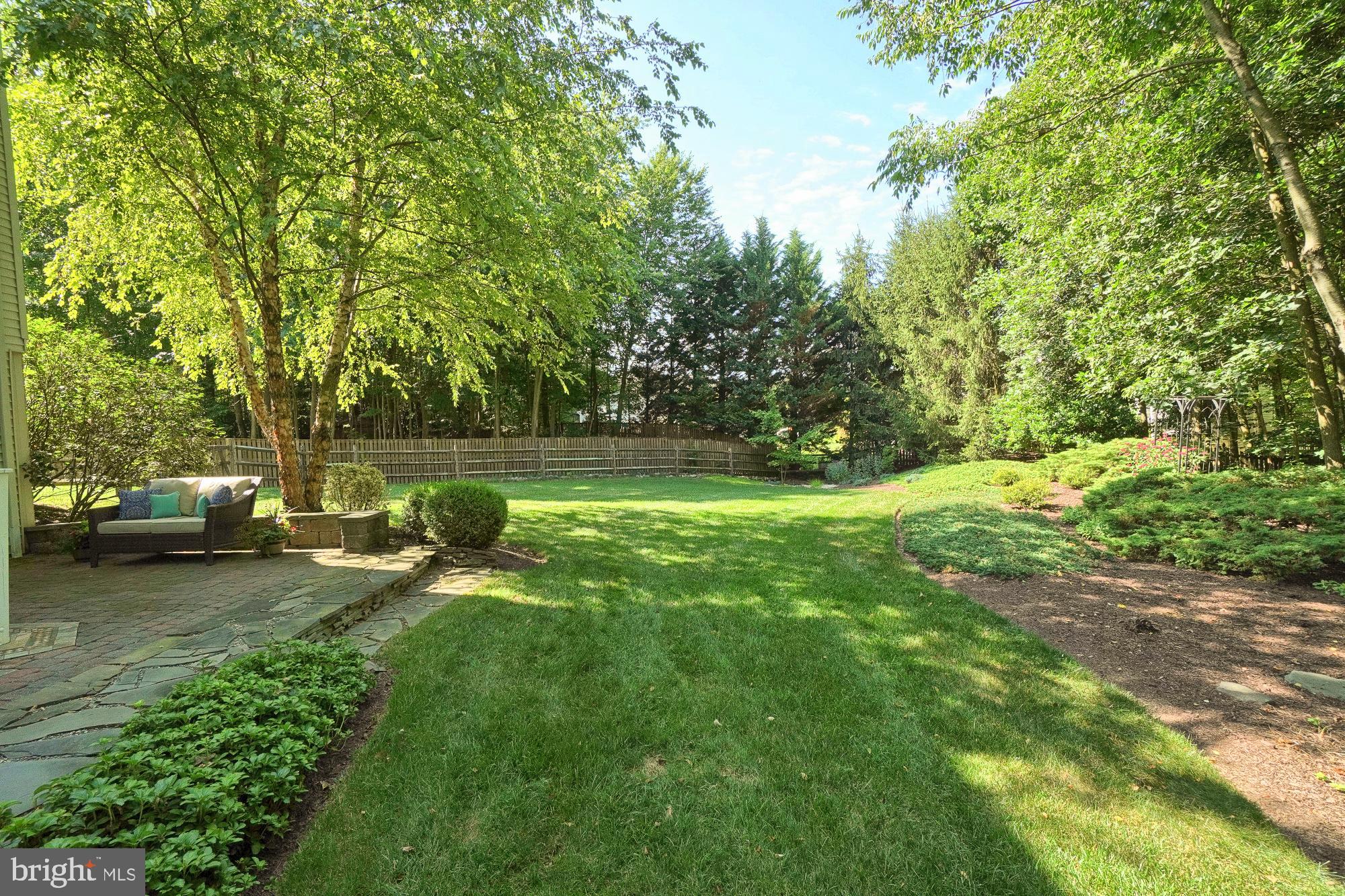 18 Hackett Court Poolesville, MD 20837 - Photo 11 of 82 .....with plenty of green playspace!