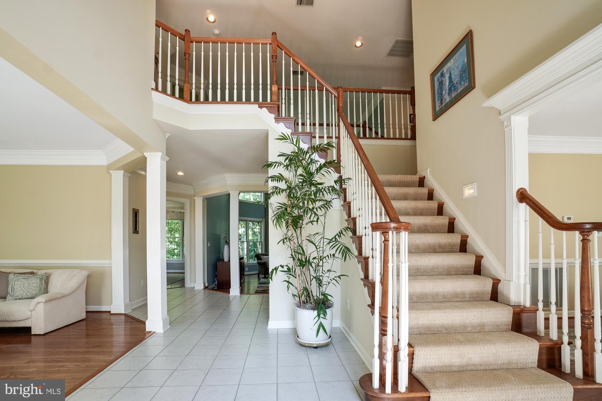 18 Hackett Court Poolesville, MD 20837 - Photo 82 of 82 Open floor plan starts in the two story foyer