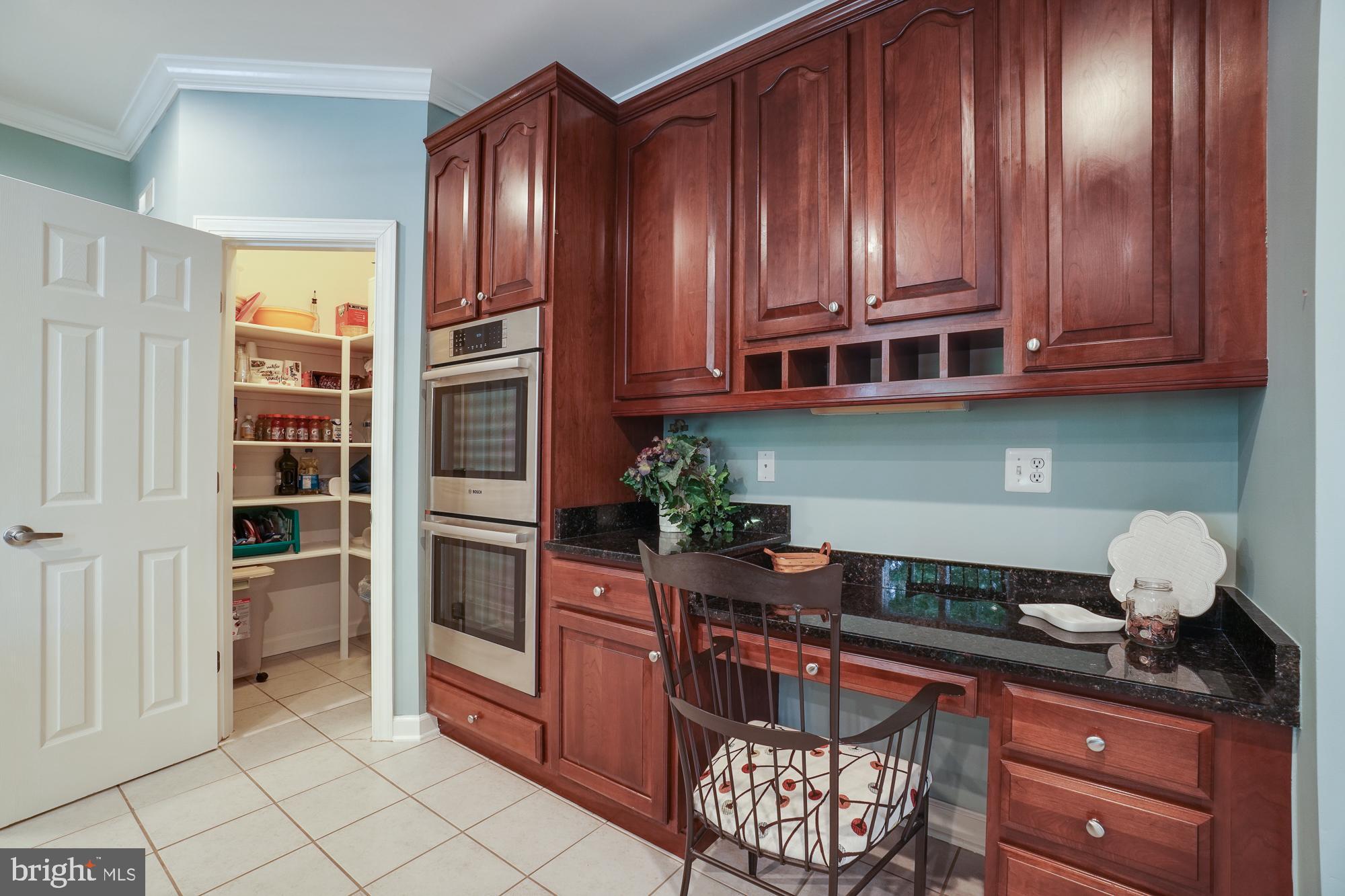 18 Hackett Court Poolesville, MD 20837 - Photo 28 of 82 Run your household from this desk. Large pantry.