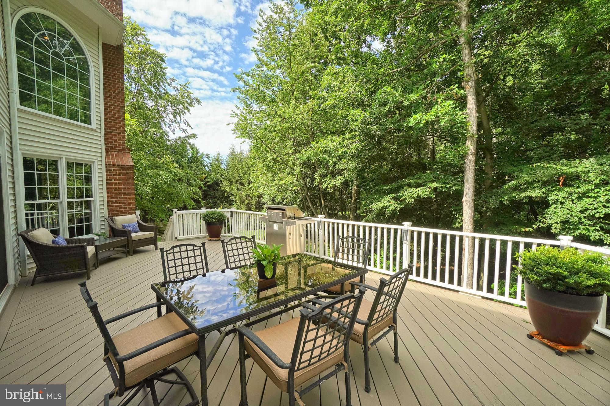 18 Hackett Court Poolesville, MD 20837 - Photo 39 of 82 Incredible deck is sunny and private!