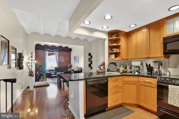 $1,850 | 825 North 29th Street, Unit 2C, Philadelphia, PA 19130