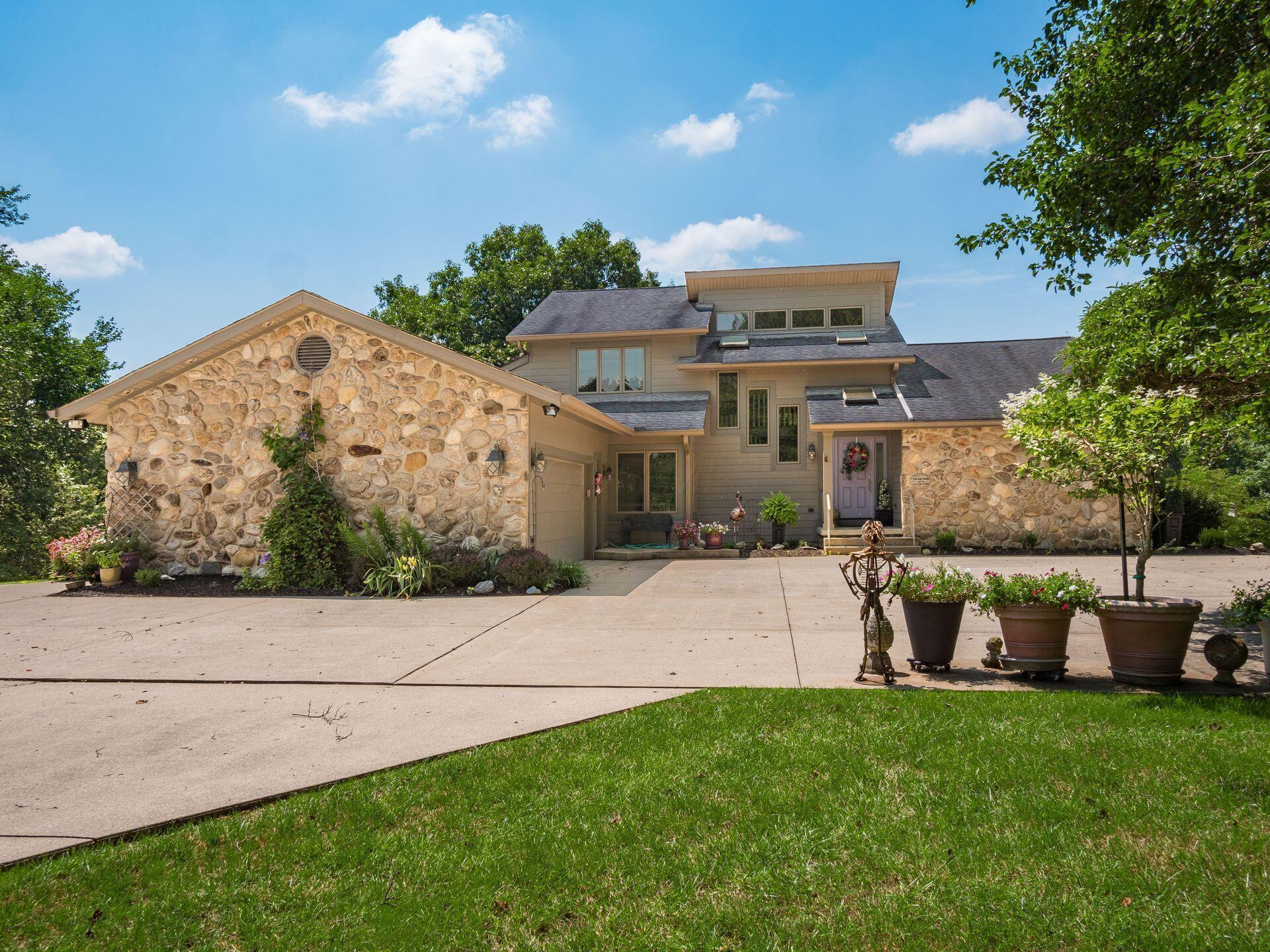 236 Tom Corwin Road Wellston, OH 45692 - Photo 6 of 104 Builder: Lloyd Construction local to Jackson, Ohio
