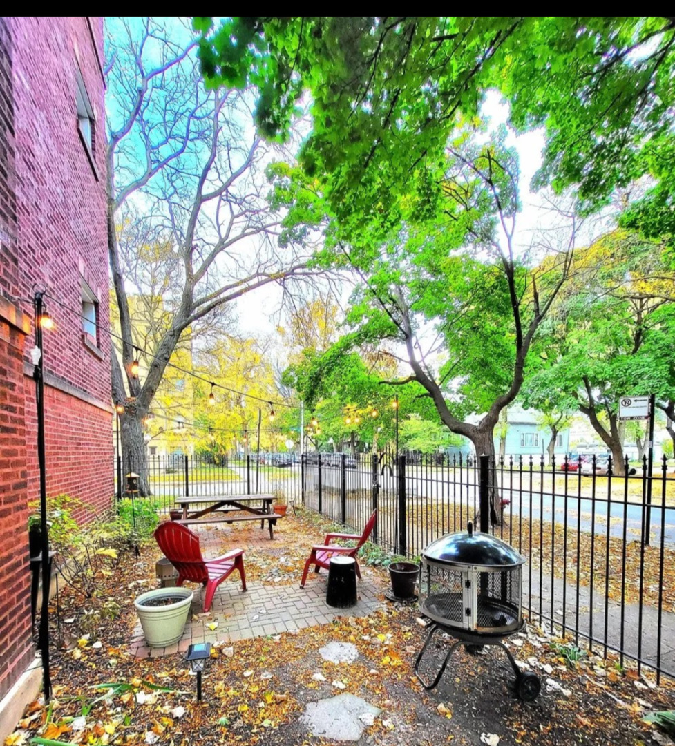 3707 West Cullom Avenue, Unit 1 Chicago, IL 60618 - Photo 16 of 16 a outdoor view with a sitting space