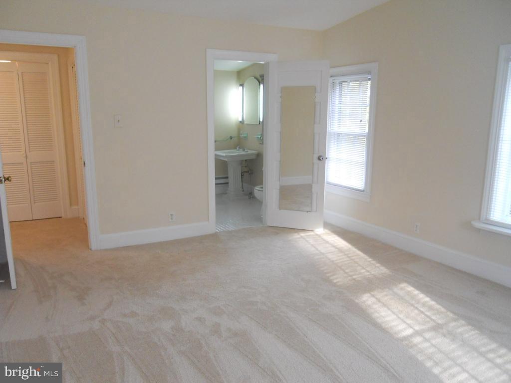 1717 Circle Road Towson, MD 21204 - Photo 17 of 19 Door to primary bath