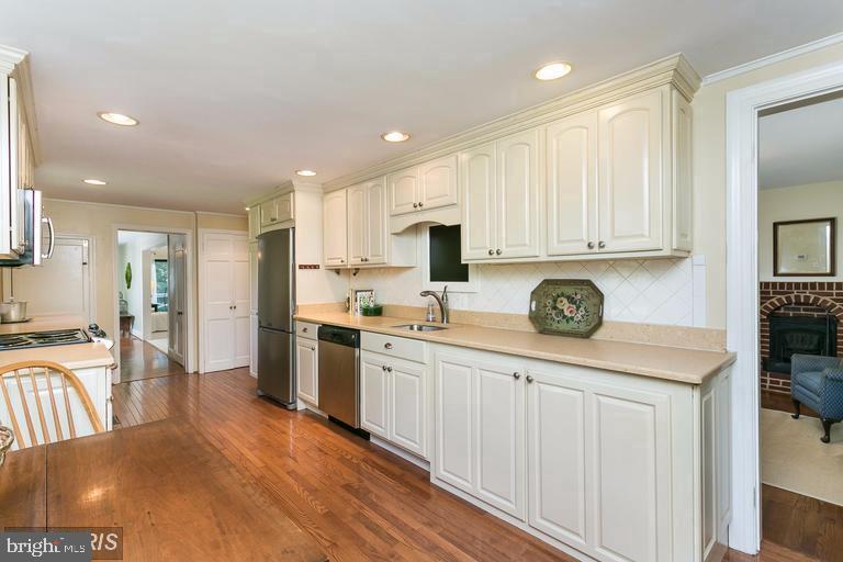 1717 Circle Road Towson, MD 21204 - Photo 9 of 19