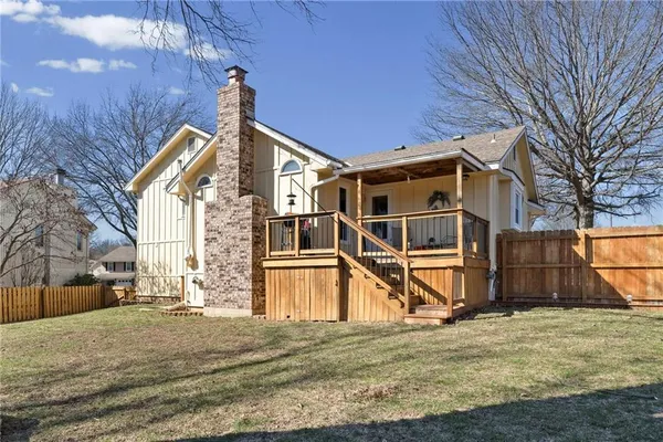 $369,000 | 1611 Northeast Duchess Drive, Lee's Summit, MO 64086