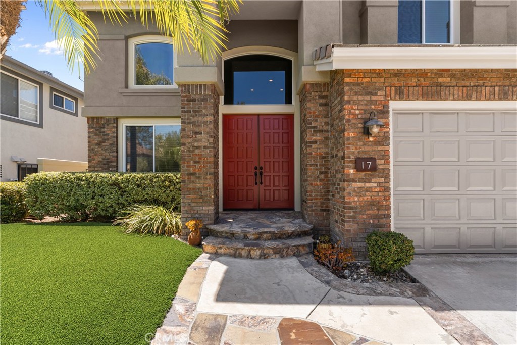 17 Golf View Drive Rancho Santa Margarita, CA 92679 - Photo 3 of 59