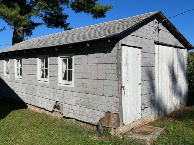 9524 12th Road Plymouth, IN 46563 - Photo 8 of 29