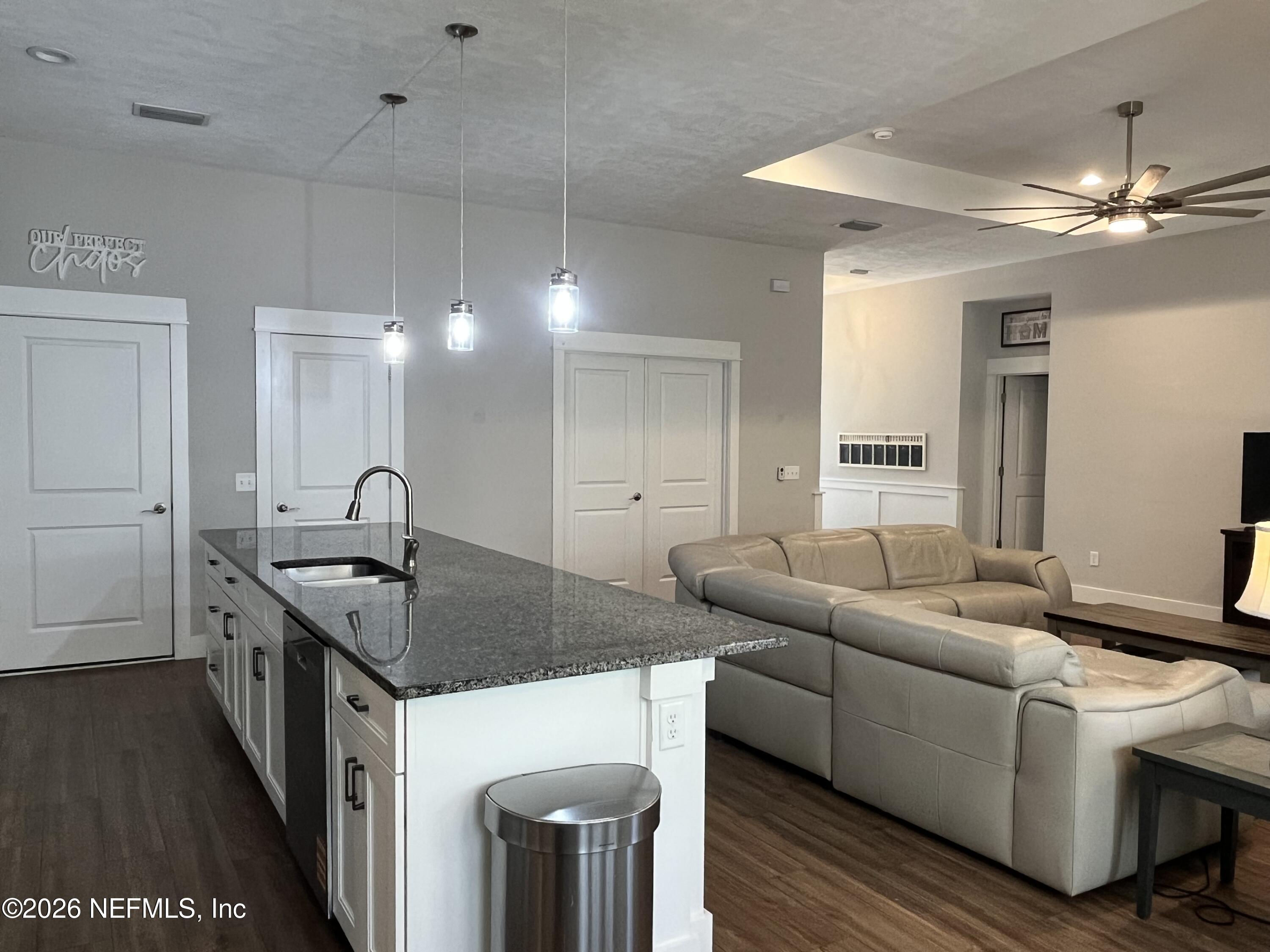 290 Southwest Fieldstone Court Lake City, FL 32024 - Photo 16 of 35 IMG_9541