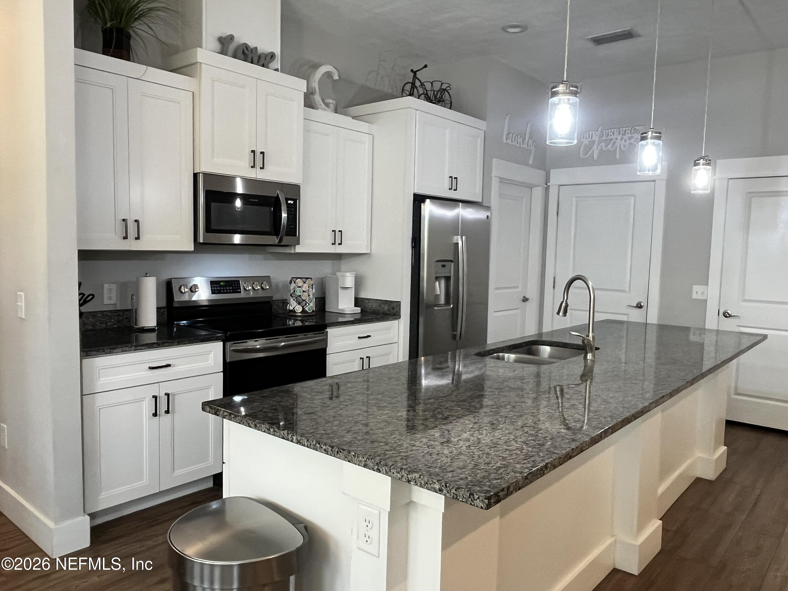 290 Southwest Fieldstone Court Lake City, FL 32024 - Photo 21 of 35 IMG_9535