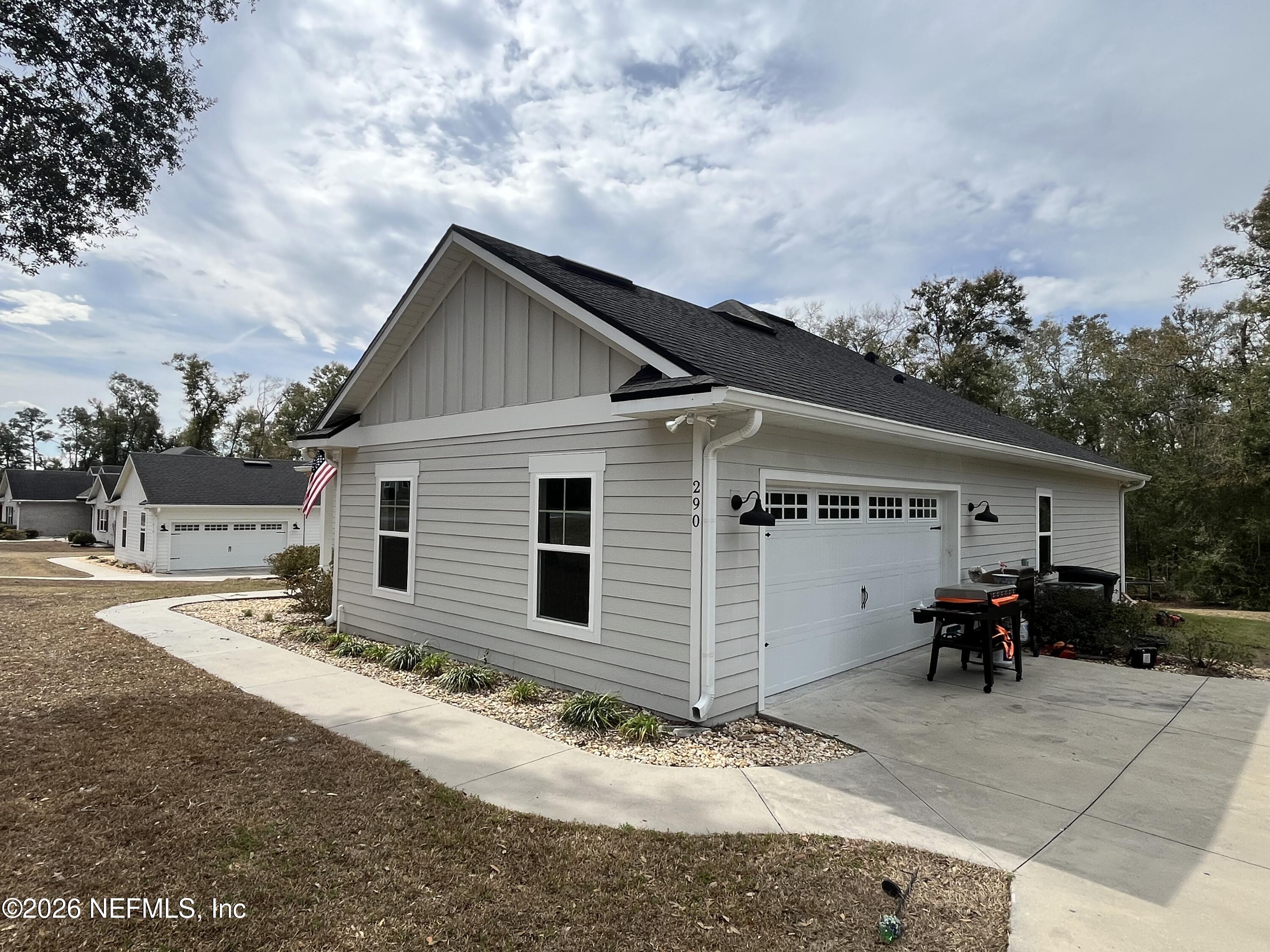290 Southwest Fieldstone Court Lake City, FL 32024 - Photo 4 of 35 IMG_9579