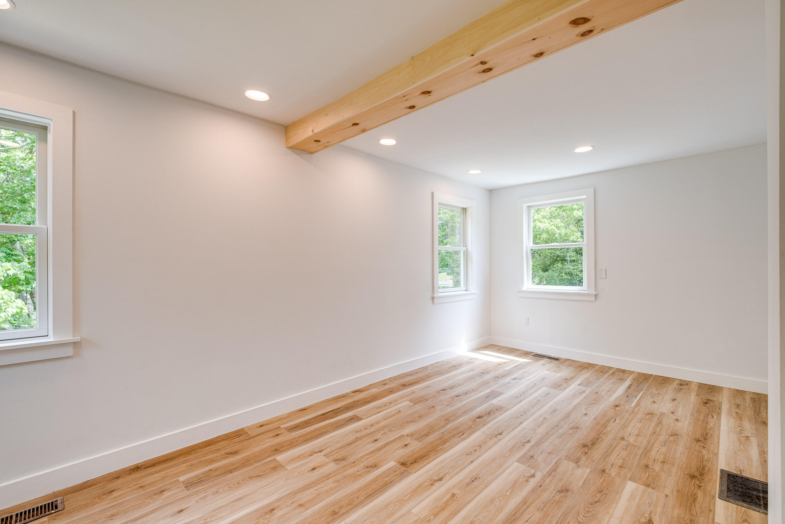 19 Bailey Road Phippsburg, ME 04562 - Photo 8 of 26 19 Bailey Rd_Phippsburg_07