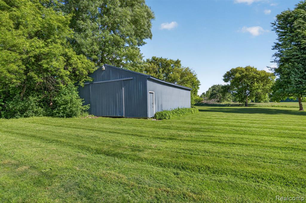7077 West Frances Road Flushing, MI 48433 - Photo 32 of 50