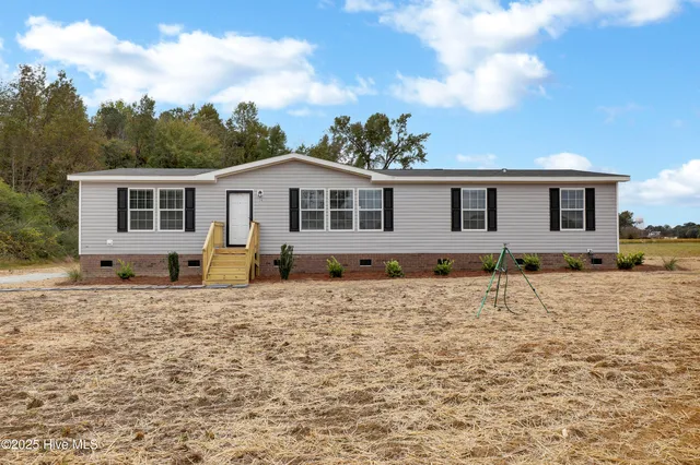 $268,000 | 134 Sand Ridge Drive, Beulaville, NC 28518