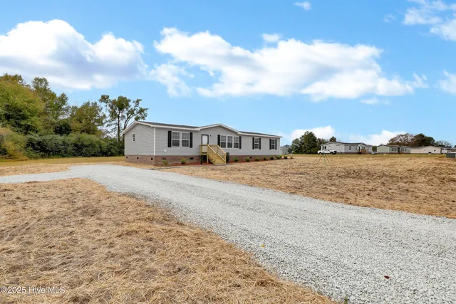 $268,000 | 134 Sand Ridge Drive, Beulaville, NC 28518