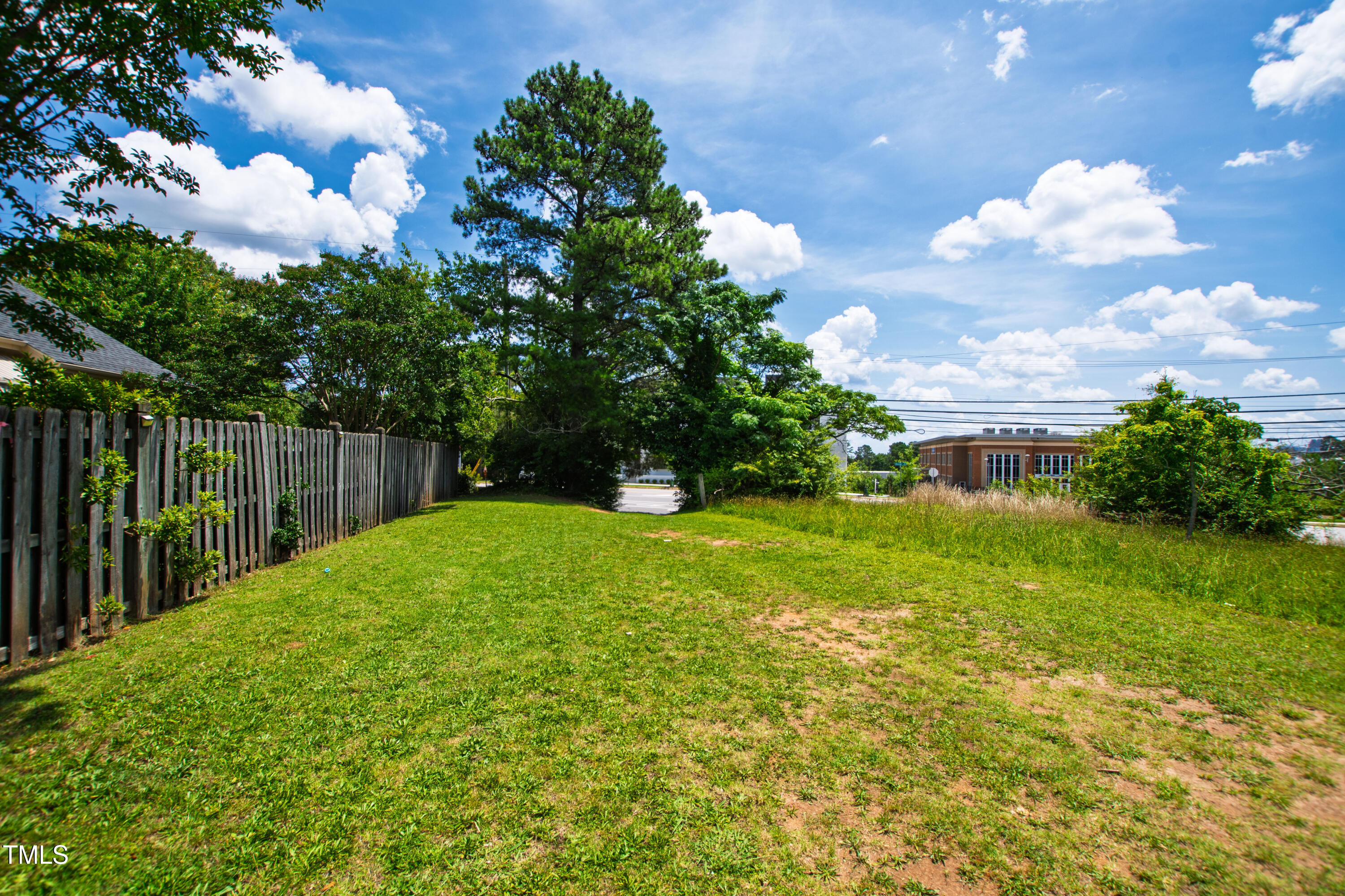 1217 Oberlin Road Raleigh, NC 27608 - Photo 14 of 16 Oberlin