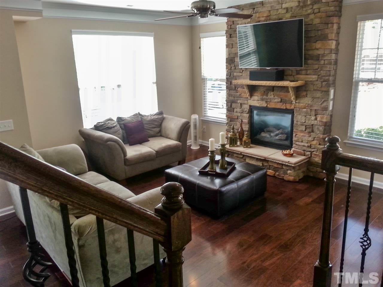 10131 Lynnberry Place Raleigh, NC 27617 - Photo 12 of 25 Gallery Image 12
