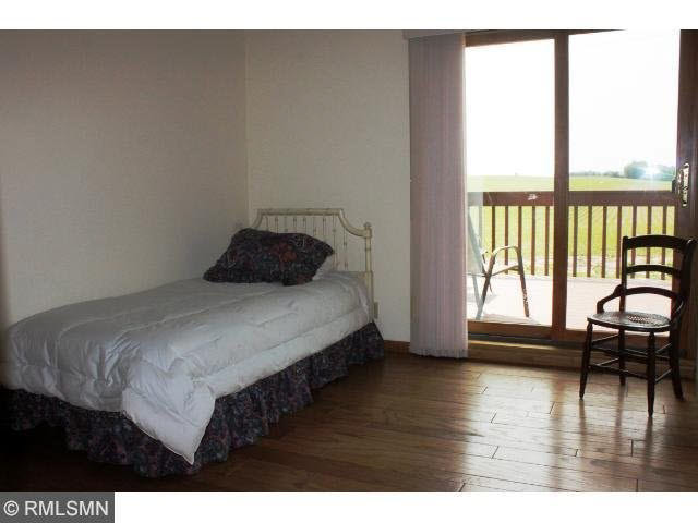 308 Coventry Road Le Sueur, MN 56058 - Photo 12 of 16 Gallery Image 12