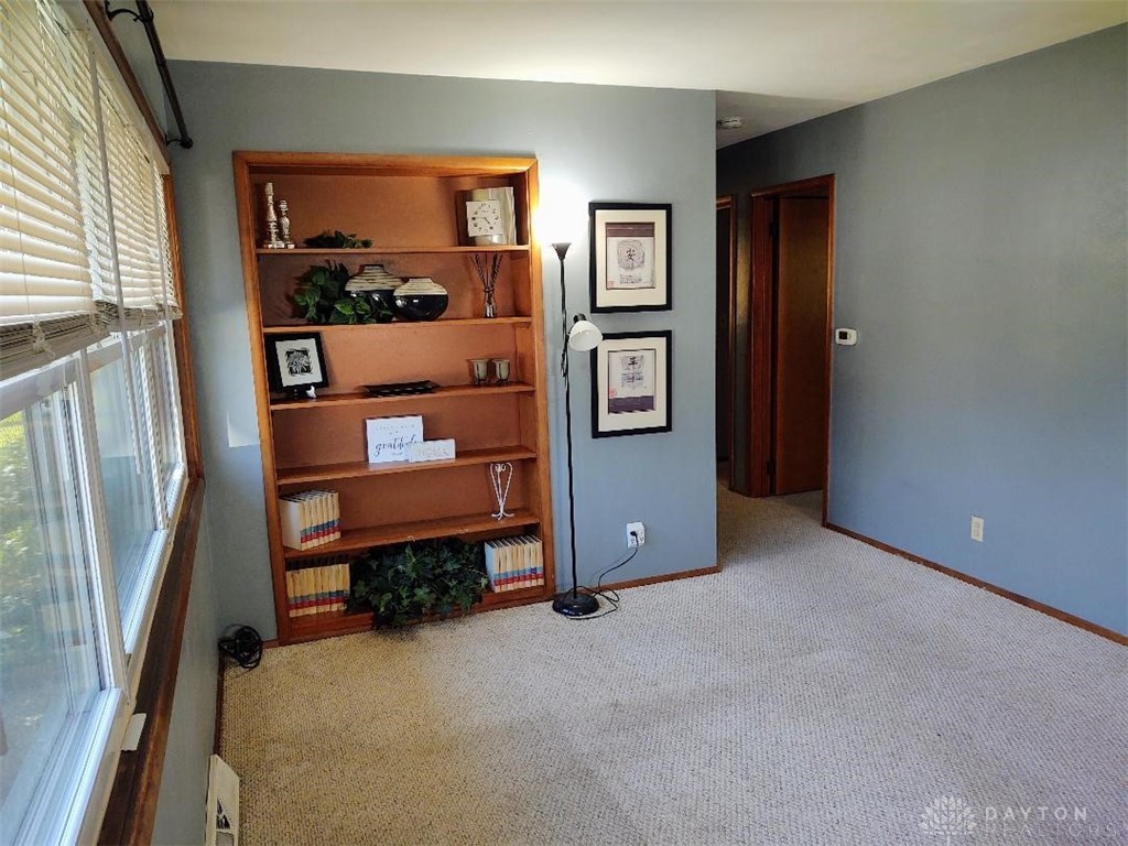 522 Portage Path Springfield, OH 45506 - Photo 6 of 27 Gallery Image 6
