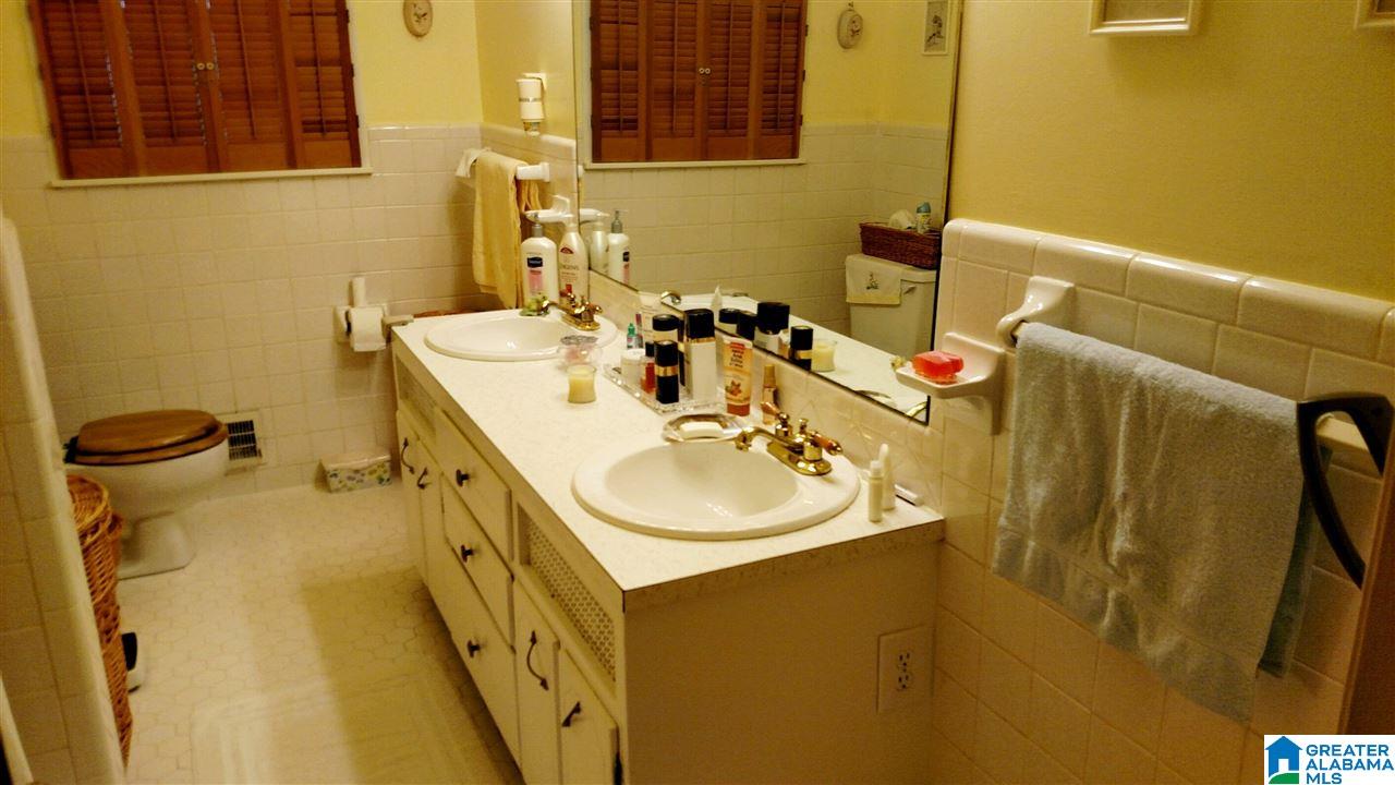 1104 Jacque Circle Birmingham, AL 35235 - Photo 15 of 21