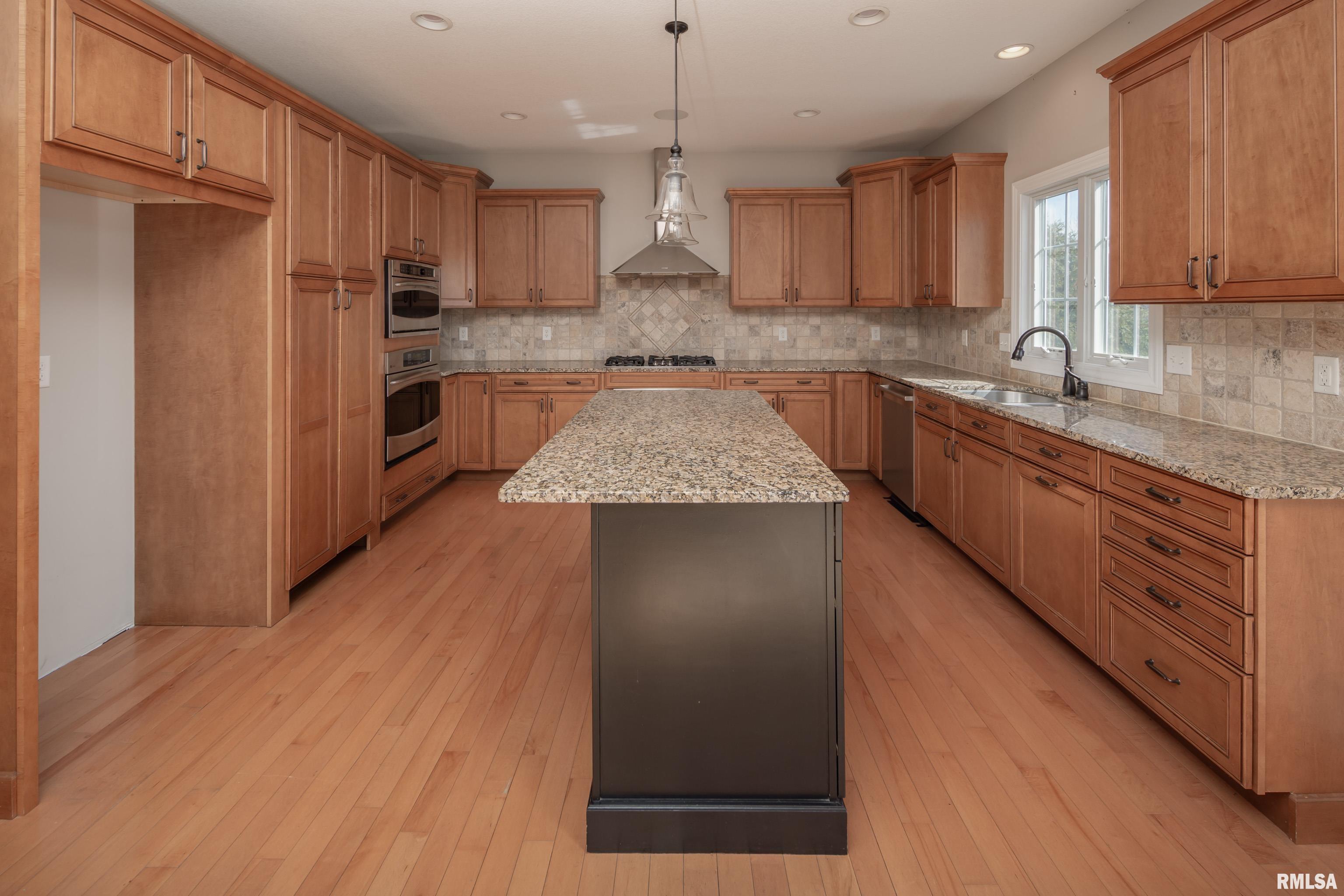 3211 Westminster Road Bettendorf, IA 52722 - Photo 19 of 47 Gallery Image 19