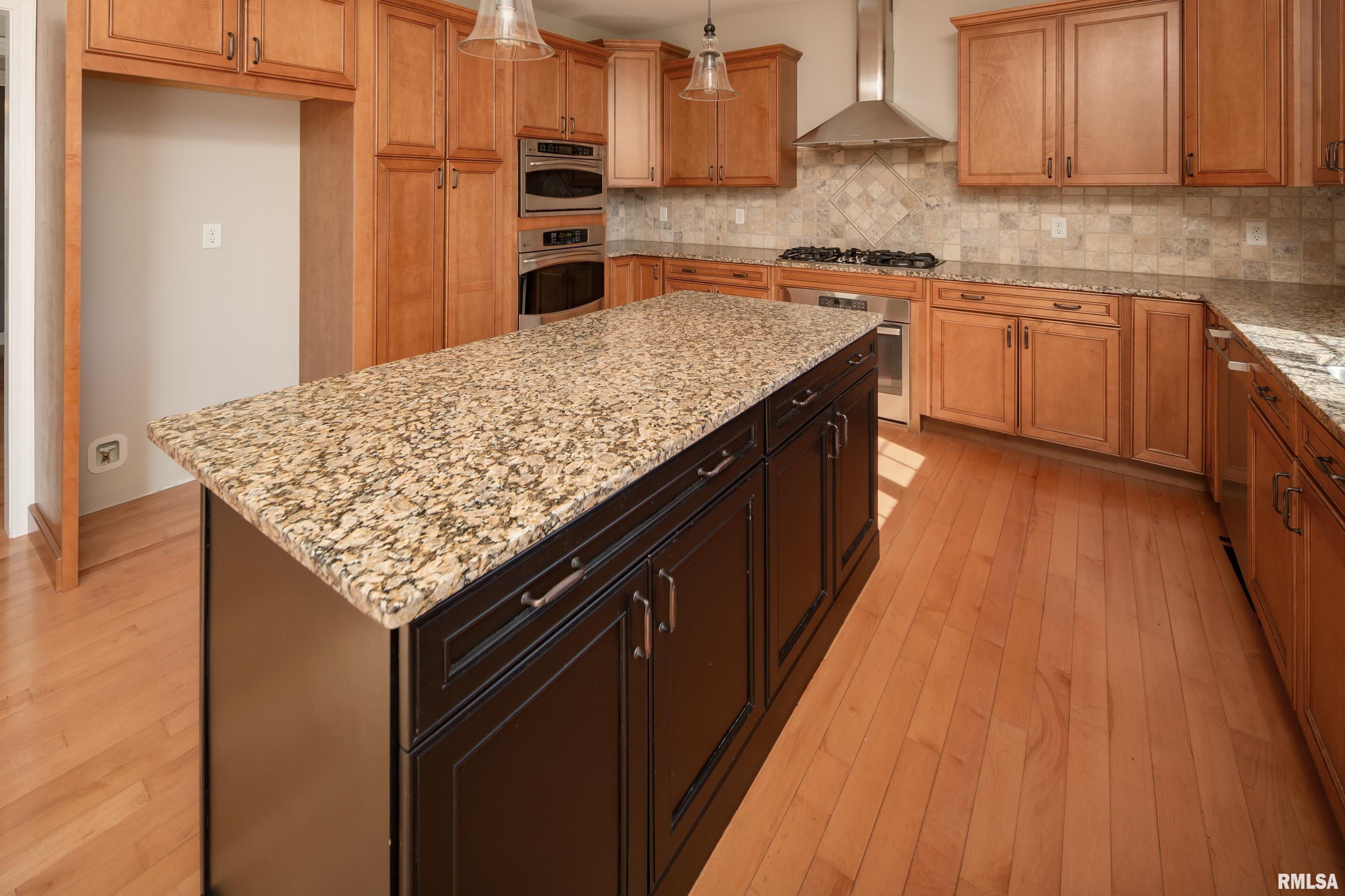 3211 Westminster Road Bettendorf, IA 52722 - Photo 22 of 47 Gallery Image 22