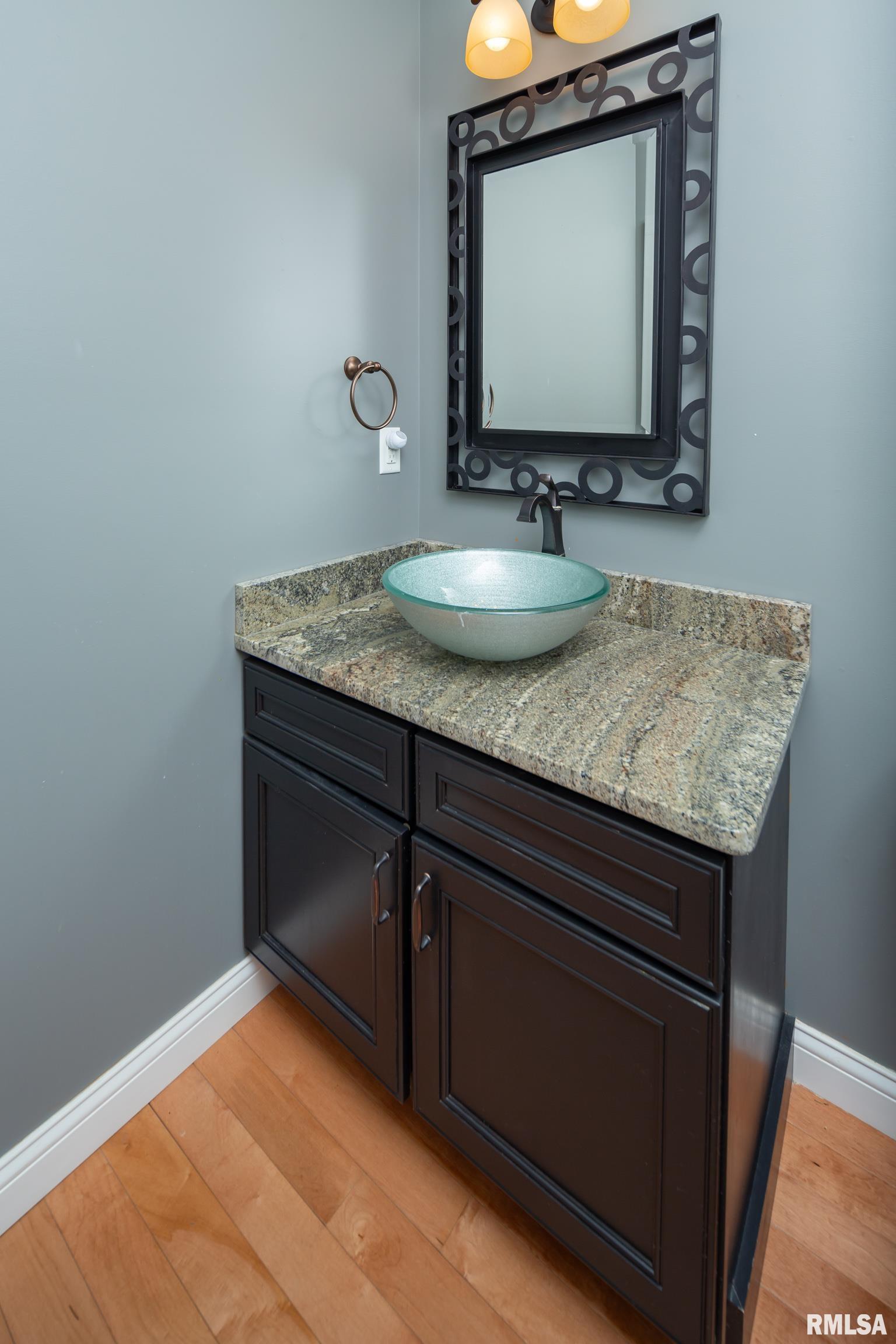 3211 Westminster Road Bettendorf, IA 52722 - Photo 23 of 47 Gallery Image 23