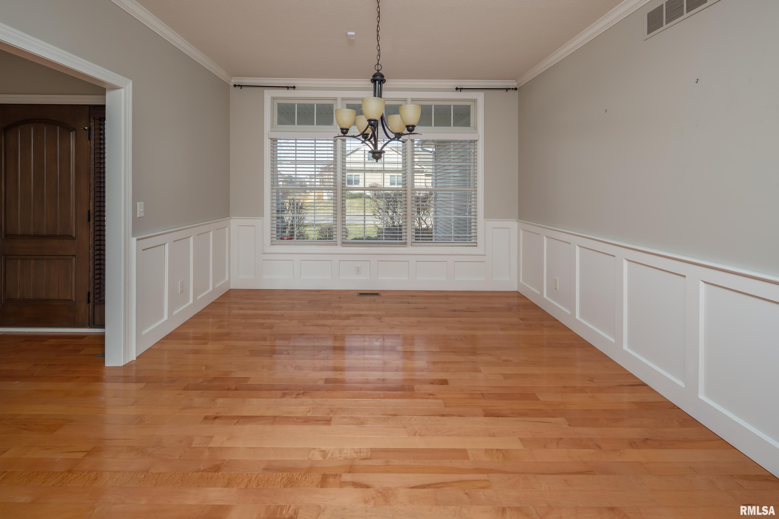 3211 Westminster Road Bettendorf, IA 52722 - Photo 26 of 47 Gallery Image 26