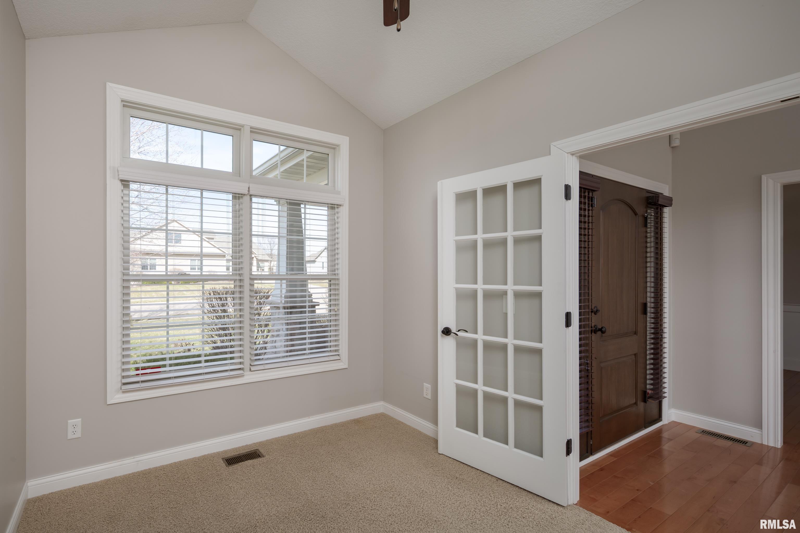 3211 Westminster Road Bettendorf, IA 52722 - Photo 28 of 47 Gallery Image 28