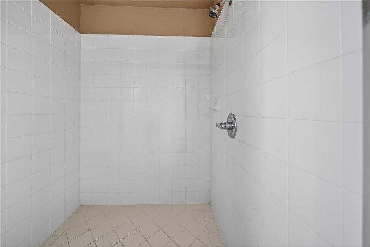 1282 Hamilton Avenue Seaside, CA 93955 - Photo 22 of 45 a view of a room